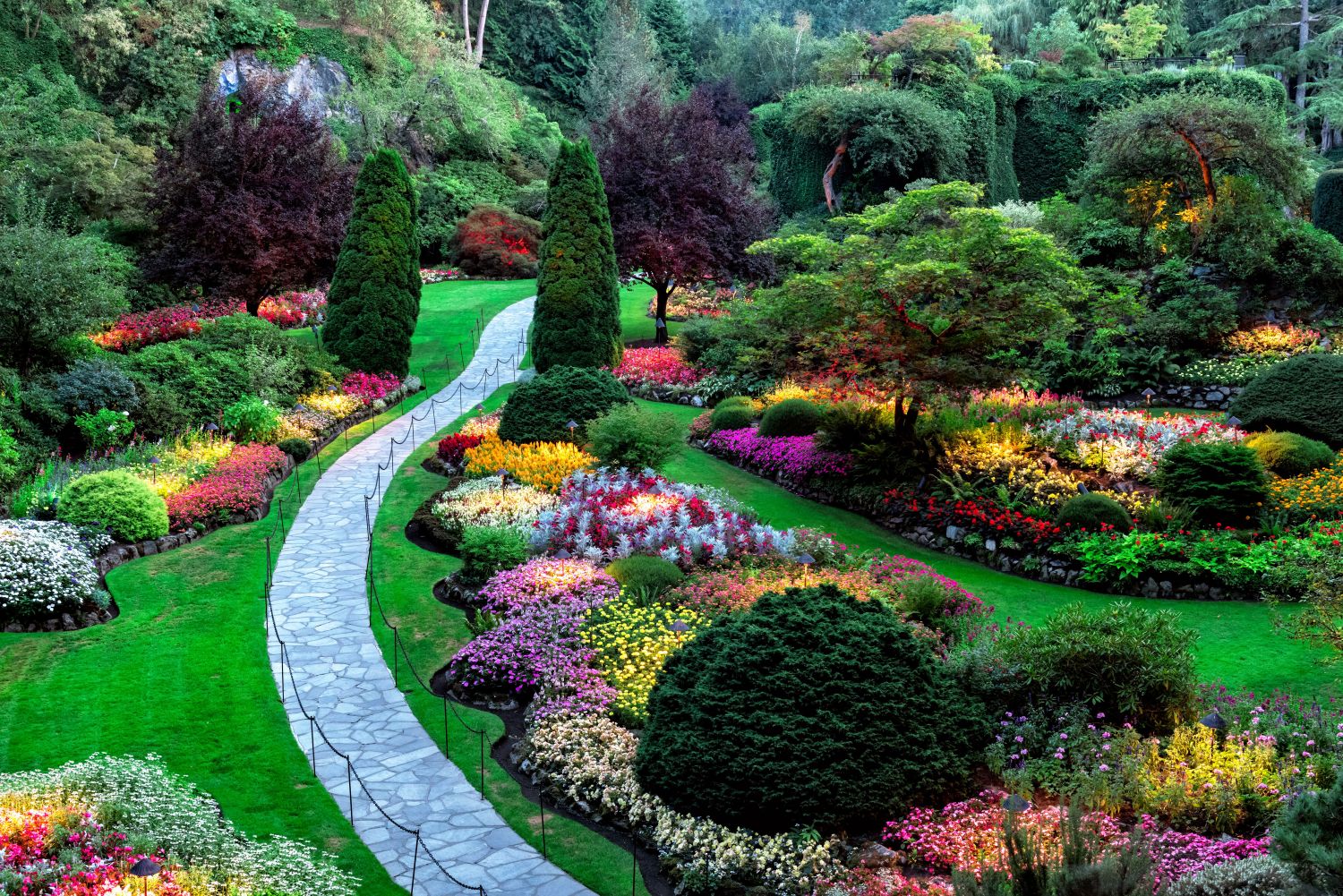 Landscaping to experience a pristine atmosphere.